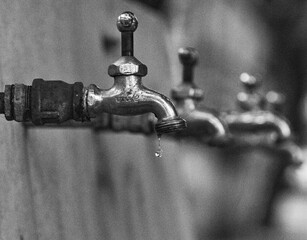 faucet with drop