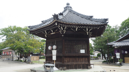 Obraz premium Hexagonal building of Jimokuji kannon