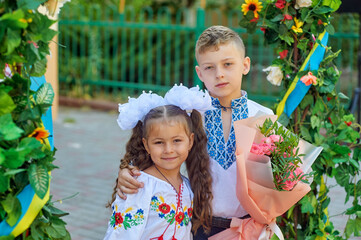 Pupils of the Ukrainian school in national clothes - 523728736