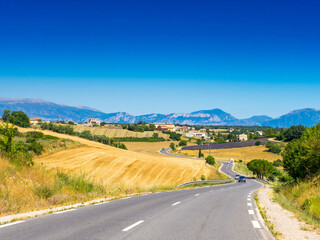 Sehr schöne romantische Landstraße 
