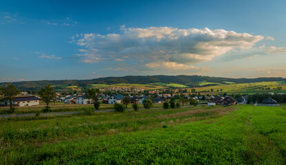 Obraz premium Summer sunny beautiful evening near Oravska Polhora village in Slovakia