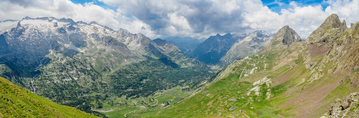 Fototapeta premium Salvaguardia Peak and Mine Peak in Benasque Valley, Spain