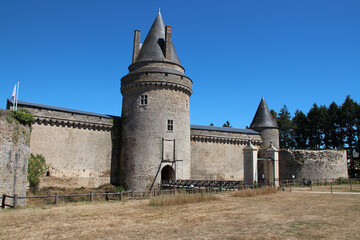 Fototapeta na wymiar medieval castle in blain (france) 