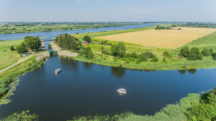 Śluza Gdańska Głowa Szkarpawa Wisła z drona - obrazy, fototapety, plakaty