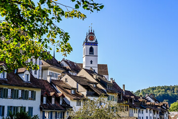 Aarau, Stadtkirche, Kirche, Kirchturm, Altstadt, Altstadthäuser, Stadt, Aare, Fluss, Sommer,...