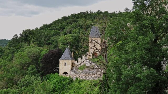 Karsten Castle in the Czech Republic surrounded by trees