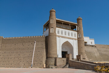 Obraz premium Entrance to the ancient beautiful fortress Ark in Bukhara, Uzbekistan