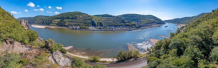 Fototapeta na wymiar Drone panorama over the Rhine near Assmannshausen with Rheinstein Castle
