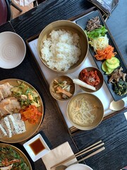 한국 비빔밥, 보쌈 정식 한상 / Korean Bibimbap and Bossam Set Menu 