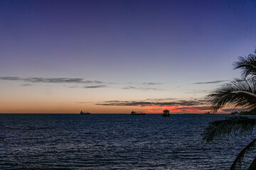 atardecer en la playa en manzanillo Colima, México 