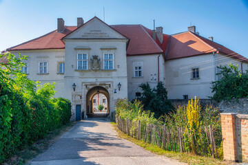 Fototapeta na wymiar Mailberg Castle is located on a hill on the southern edge of the historic center of the wine-growing town of Mailberg, north-east of Hollabrunn in the Weinviertel region of Lower Austria