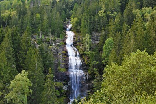 Melnikfall waterfall at Malta Hochalmstra&szlig;e-K&ouml;lnbreinsperre in Carinthia, Austria