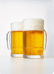 ビール　白バック