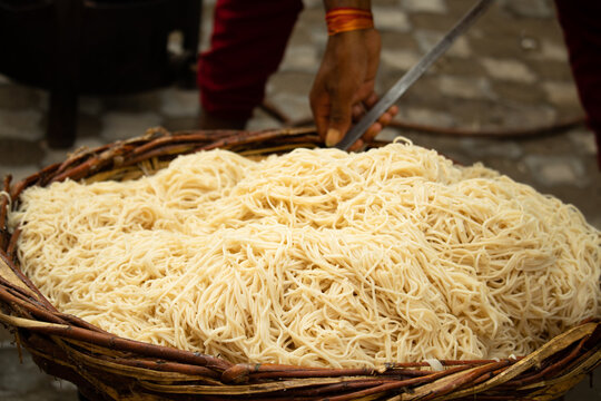 รูปภาพChowmein – เลือกดูภาพถ่ายสต็อก เวกเตอร์ และวิดีโอ7,991 | Adobe Stock