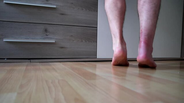 Man trains after achilles tendon rupture operation