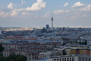 Fototapeta na wymiar View of the city of Berlin