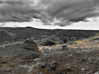 Paysage sombre en Ardèche