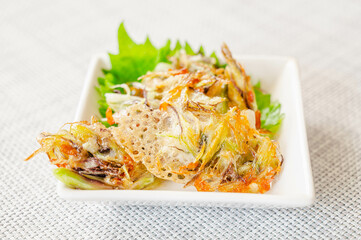 ミョウガと桜えびの薄焼き