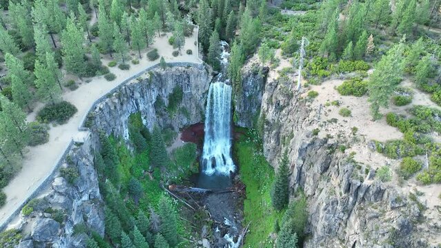 Tumalo Falls is 97 feet tall and is an impressive landmark on the Deschutes National Forest.