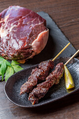 鹿肉の串焼き