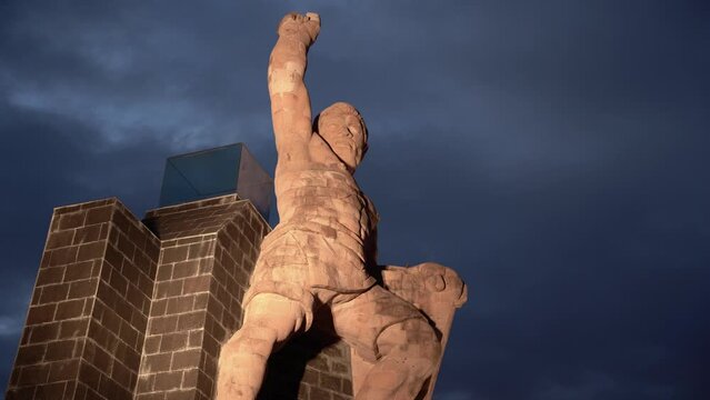 Close up of the statue of the famous warrior, pipila, at night