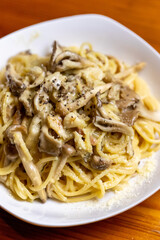 きのこクリームパスタ