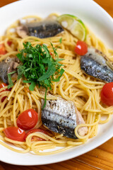 秋刀魚とトマトのパスタ
