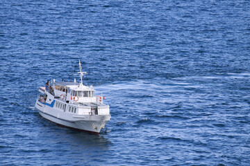 Naklejka premium Sea pleasure ship