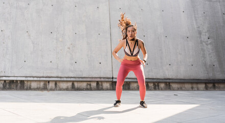 Fototapeta na wymiar Asian woman exercise fitness