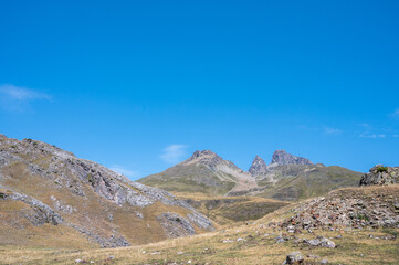 Panorama des Pyrénées en été