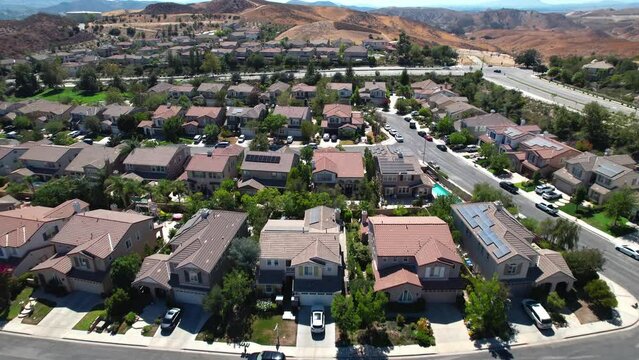 Upscale suburban neighborhood in Simi Valley, California - aerial flyover