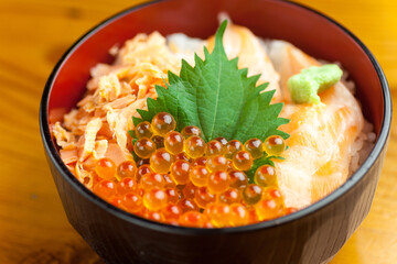 鮭とイクラの親子丼