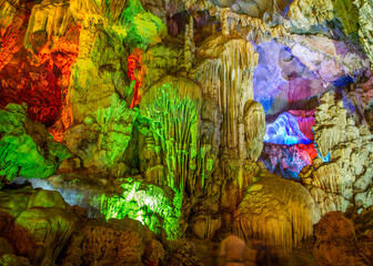 Fototapeta na wymiar Stalactites in caves in Halong Bay, Vietnam