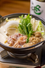 鶏の白湯（パイタン）鍋