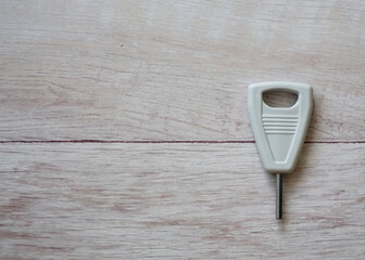 サーフボードのレンチでネジ　 フィンキー