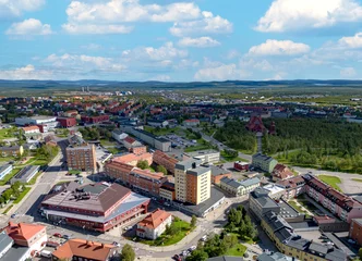 Outdoor kussens Aerial view of the Swedish mining city Kiruna in northern Scandinavia within the arctic circle weeks before the relocation of the city's downtown area. © Charlotte