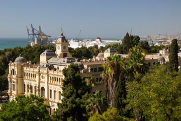 Fototapeta na wymiar Vista parcial de la ciudad de Málaga tomada desde el Castillo de gibralfaro