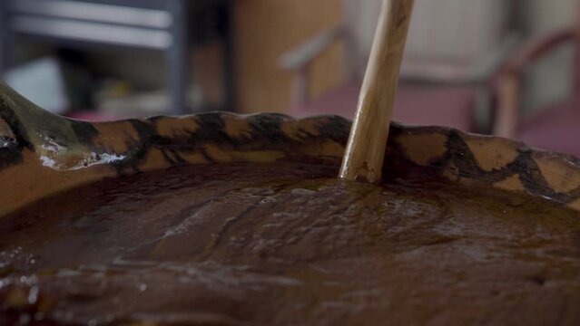 A pot of mole
