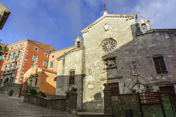 iglesia parroquial de la beata virgen Maria, siglos XI-XVIII, Labin (Albona),peninsula de Istria,Croacia - obrazy, fototapety, plakaty