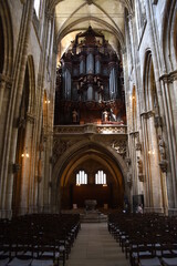 Dom Halberstadt, Mittelschiff mit Orgel