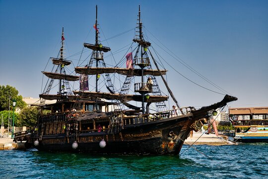 Piratenschiff Images – Browse 712 Stock Photos, Vectors, and Video | Adobe  Stock