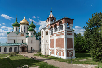 Fototapeta na wymiar Belfry of Spaso-Evfimiev monastery in Suzdal, Russia.