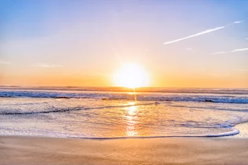 Foto auf Acrylglas Dämmerung Sonnenaufgang über dem Meer