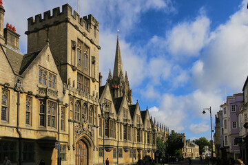 college in Oxford's High Street on a sunny day