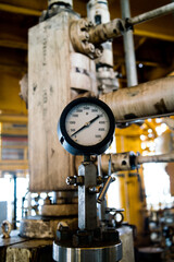 The pressure gauge paging from the pipe on the offshore wellhead does not show pressure.