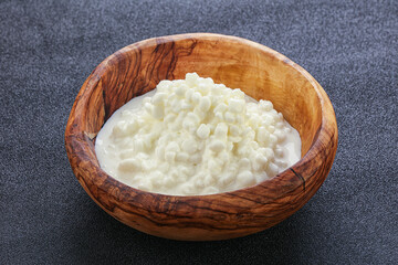Dietary granulated cottage cheese for breakfast