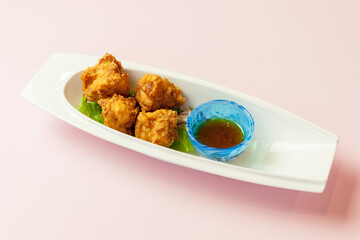 鶏肉の唐揚げ