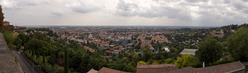 Fototapeta na wymiar Bergamon (Italien) - Panorama