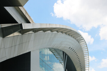 Aluminium composite cladding stains lichen problem.