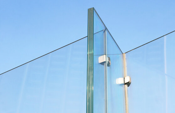 Heat resistant glass structure special thickness layer.